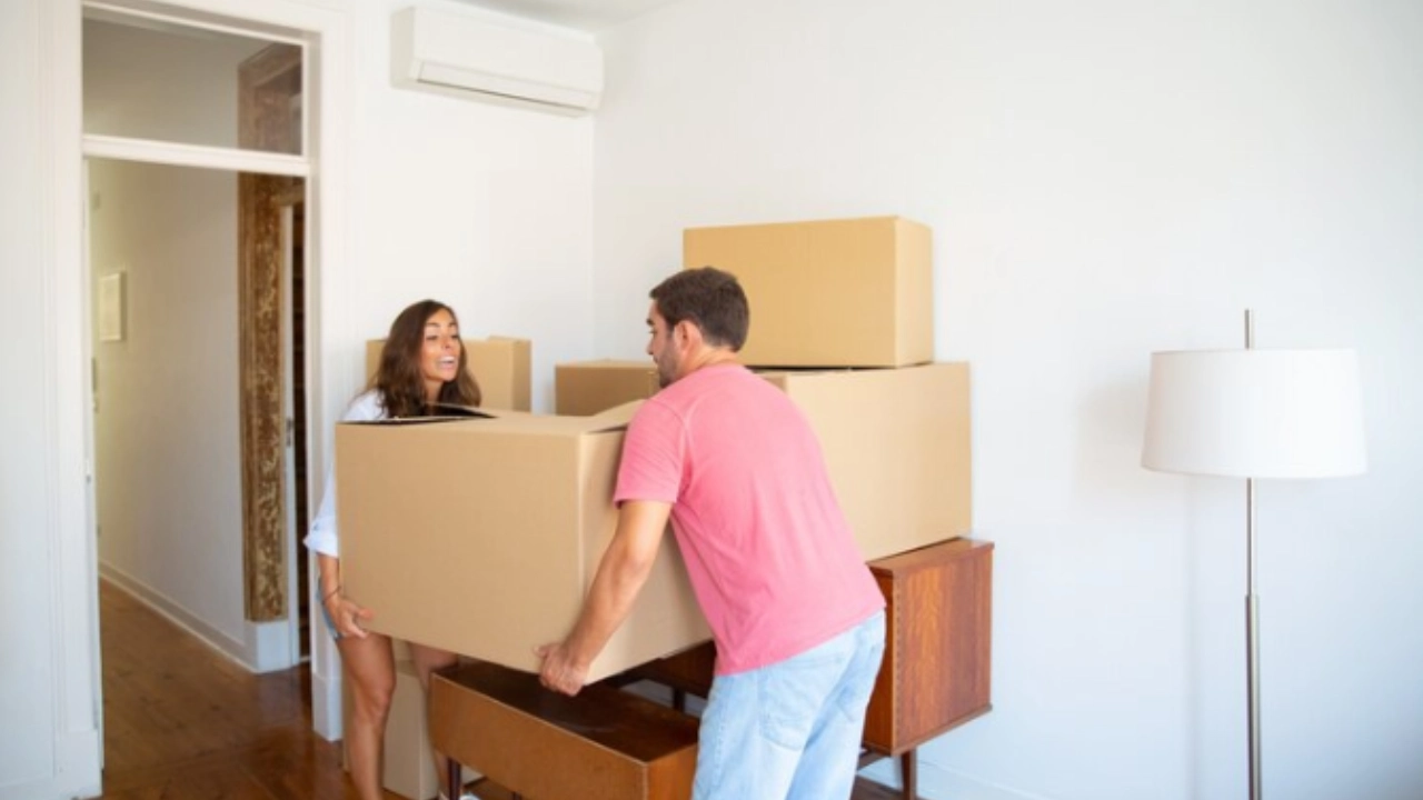 Top Tips for Moving a Small House